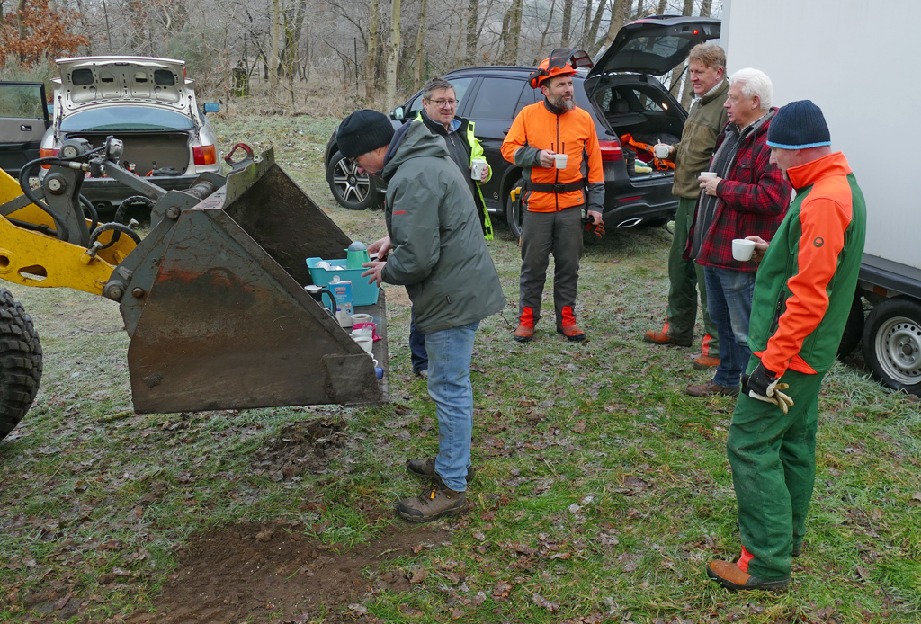 9 Kaffeetisch Radlader