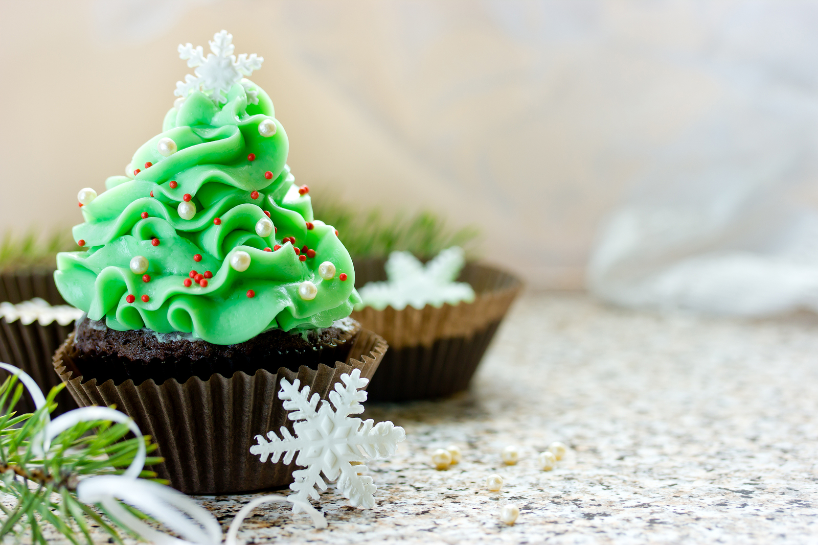 bigstock Christmas Tree Cupcake Homema 268918750