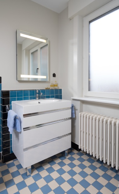Bad vervangen door een inloopdouche nieuw meubel geplaatst ... Bad vervangen door nieuw bad