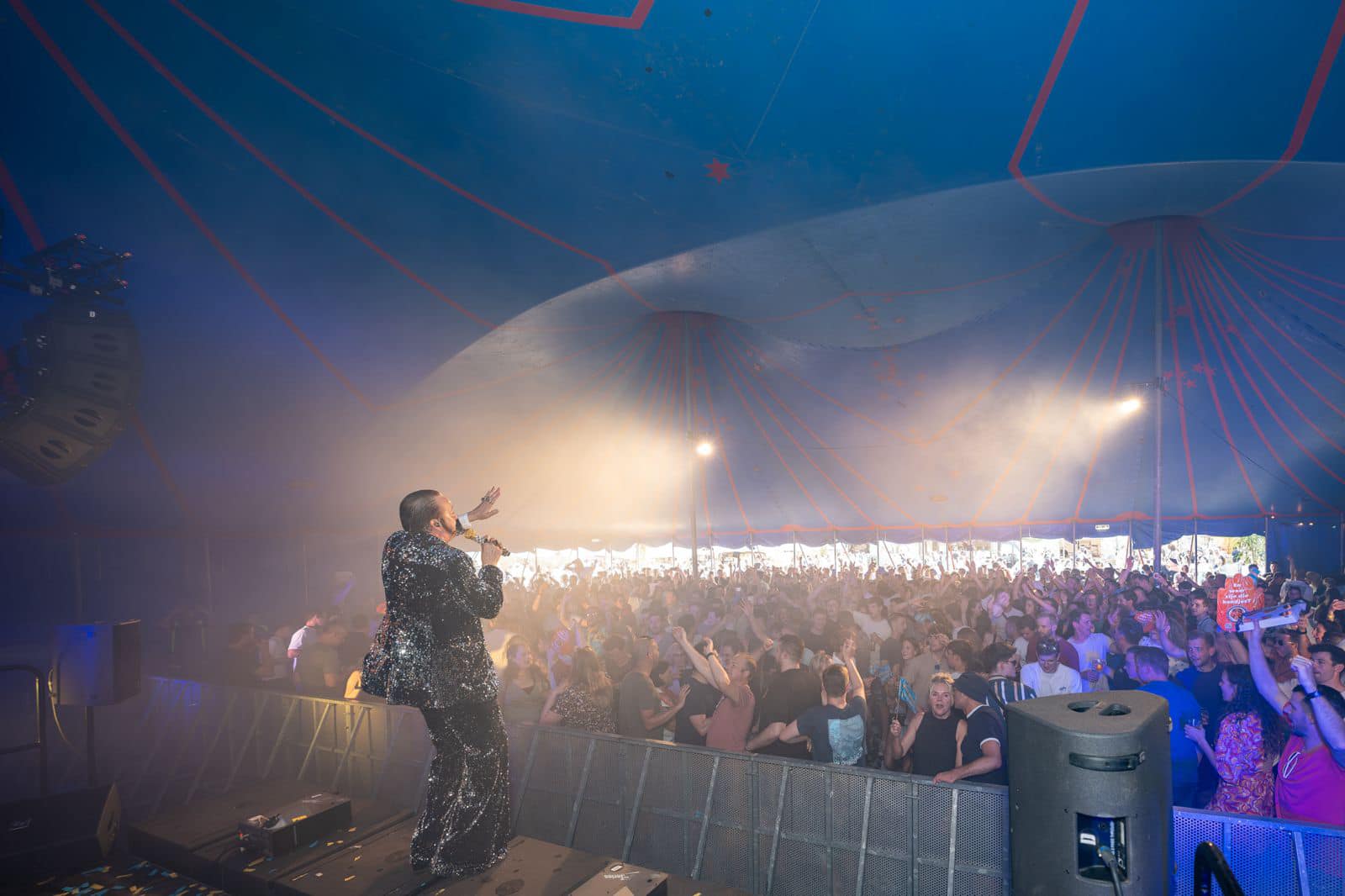 Ronnie_Ruysdael_feestzanger