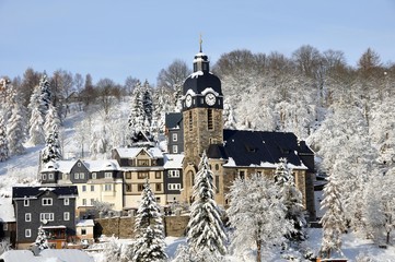 Lauscha im Winter Kirche