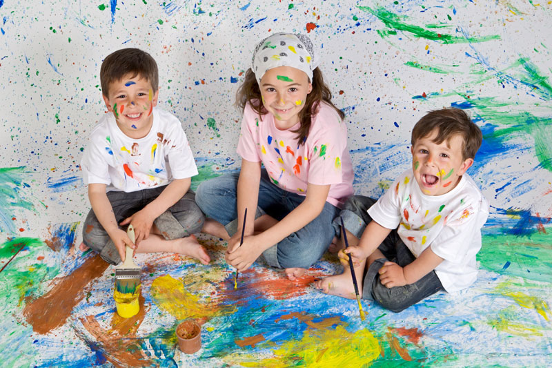 kids painting